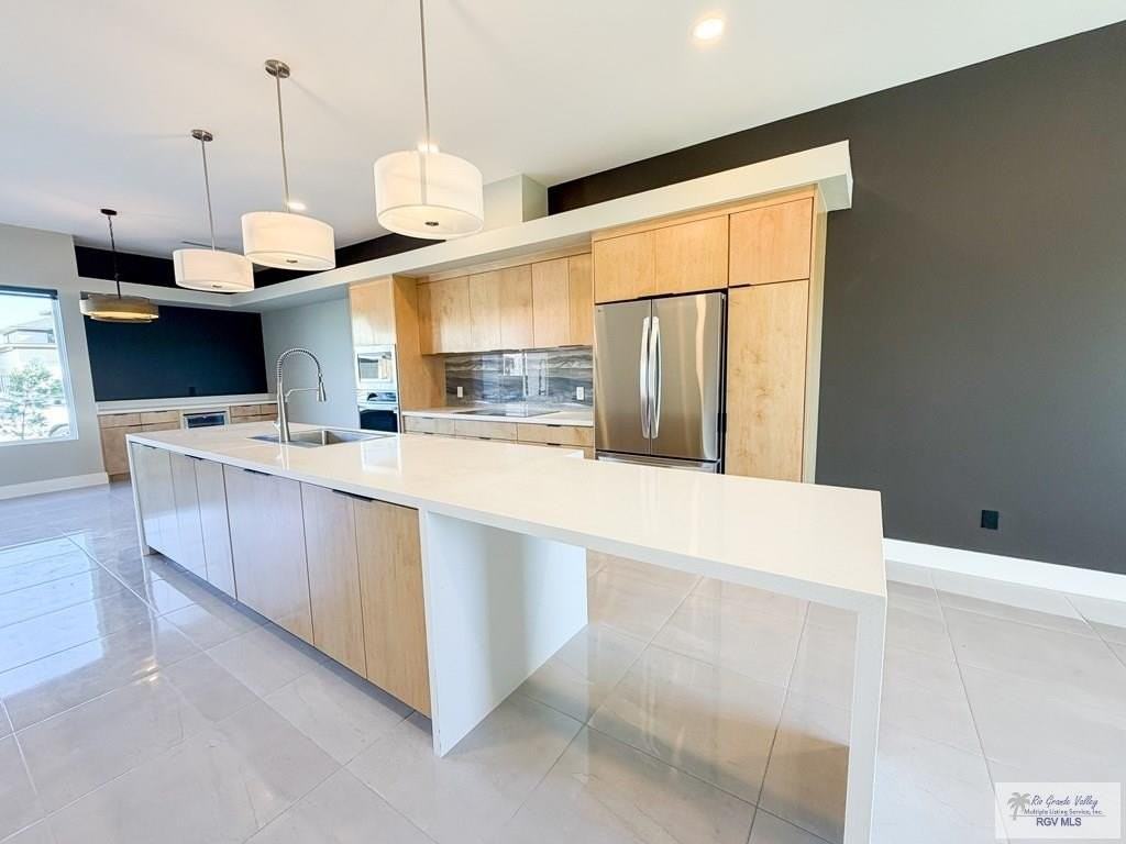 4501 Juniper Cir #B - Photo 4 of 21