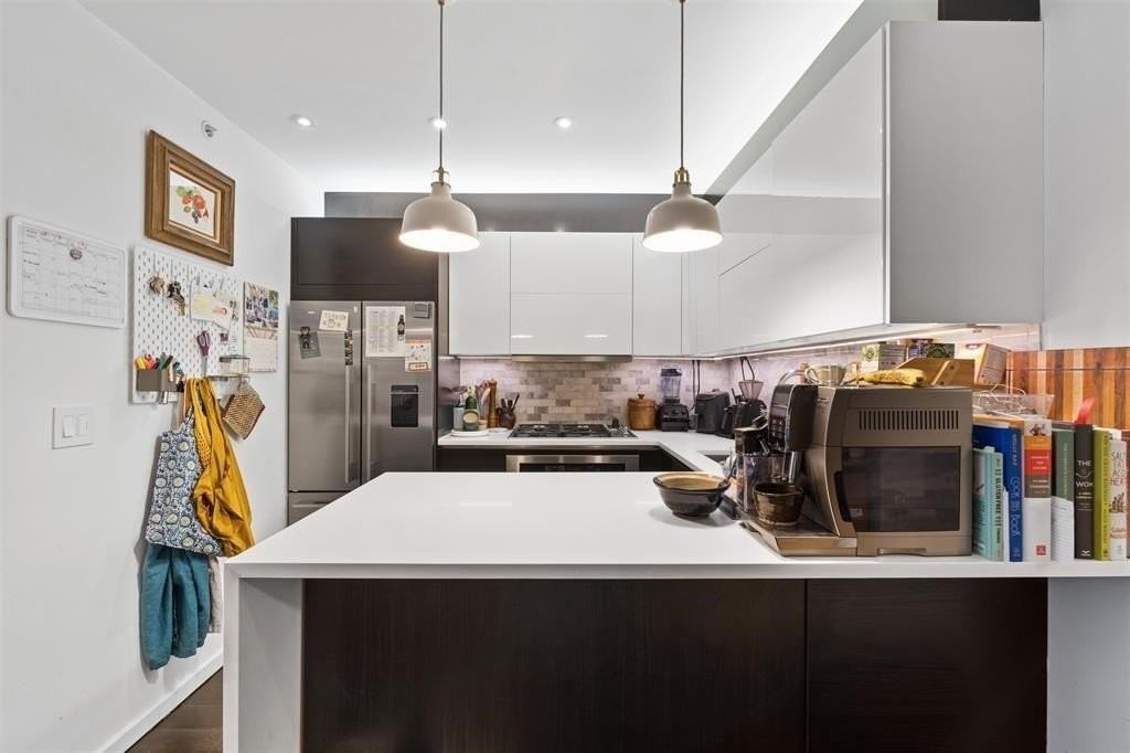 227 Montgomery St #2 - Photo 3 of 13