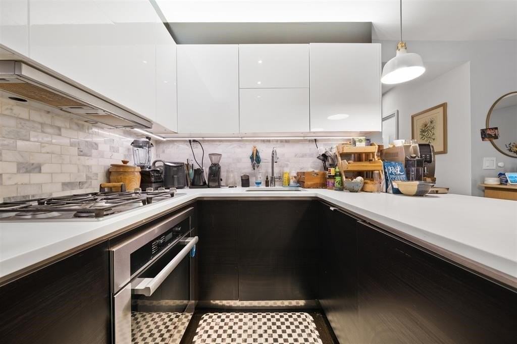 227 Montgomery St #2 - Photo 4 of 13