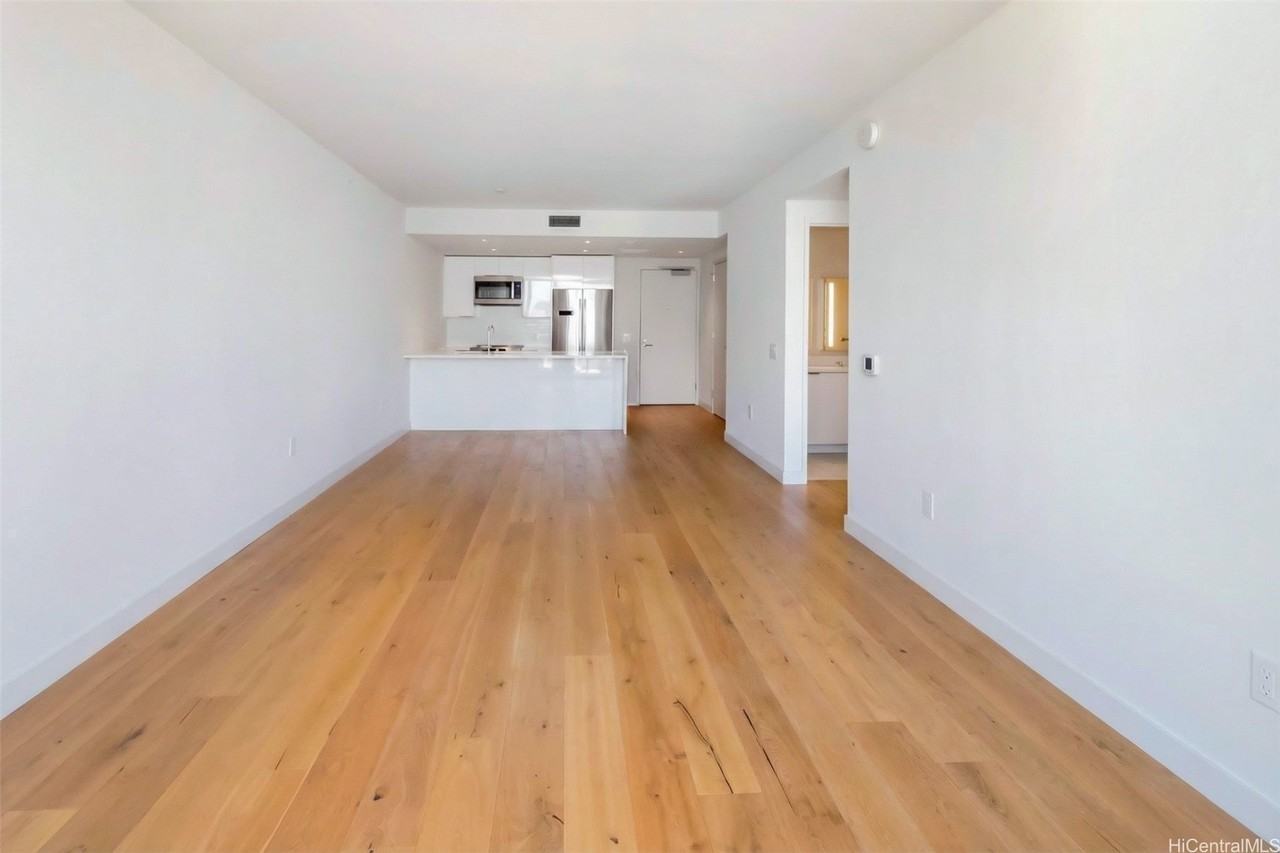 1001 Queen St Apt 1809 #1809 - Photo 2 of 20