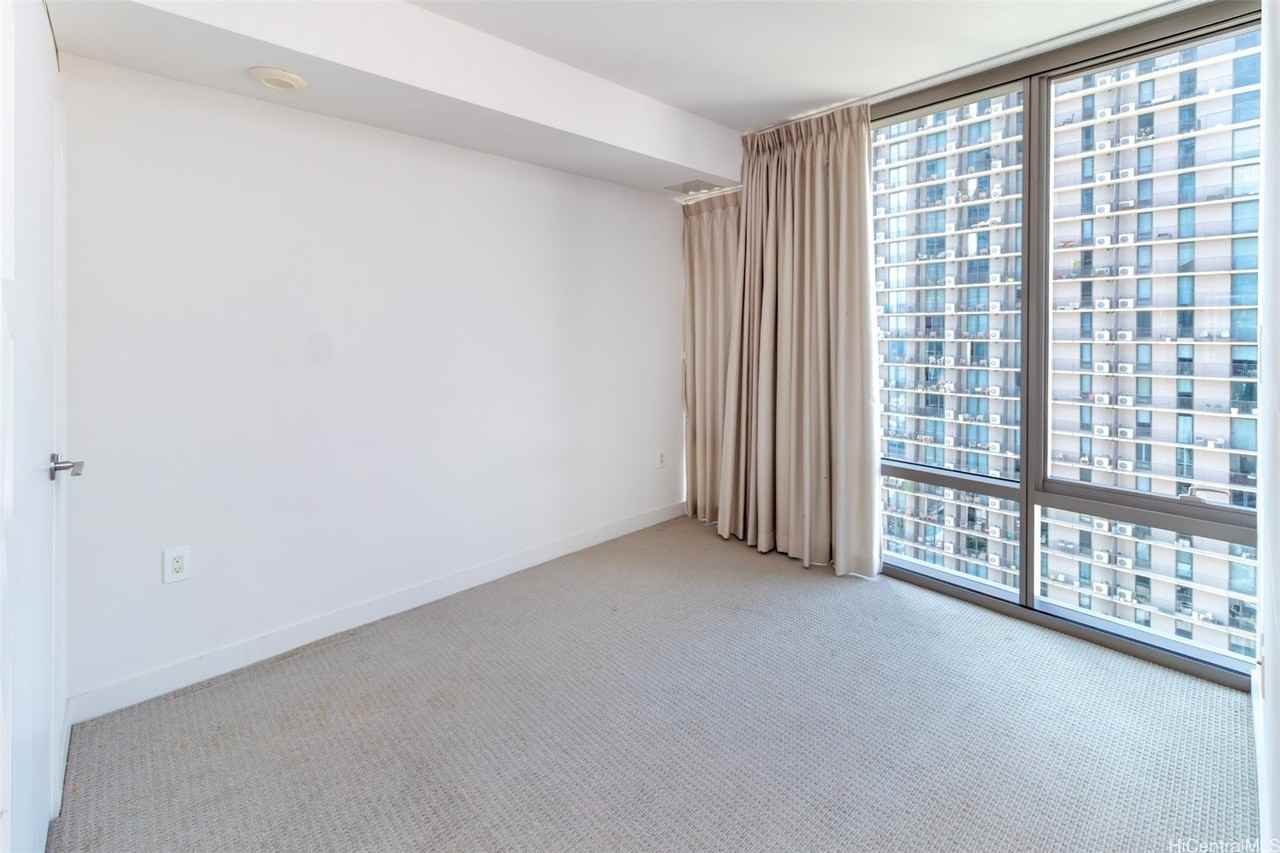 1001 Queen St Apt 1809 #1809 - Photo 6 of 20