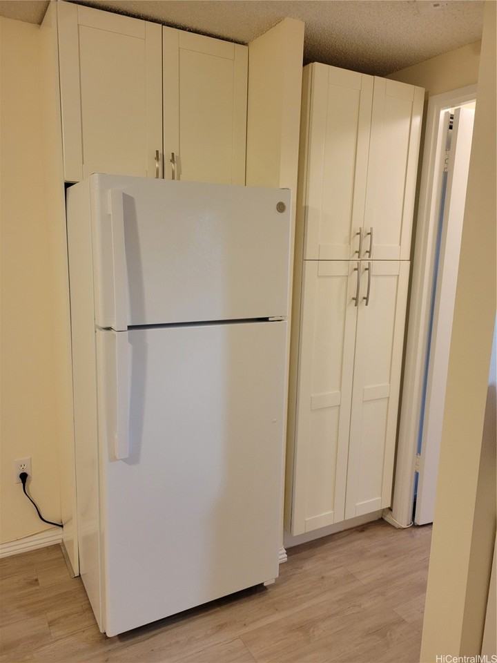 2860 Waialae Ave Apt 114 #114 - Photo 6 of 14