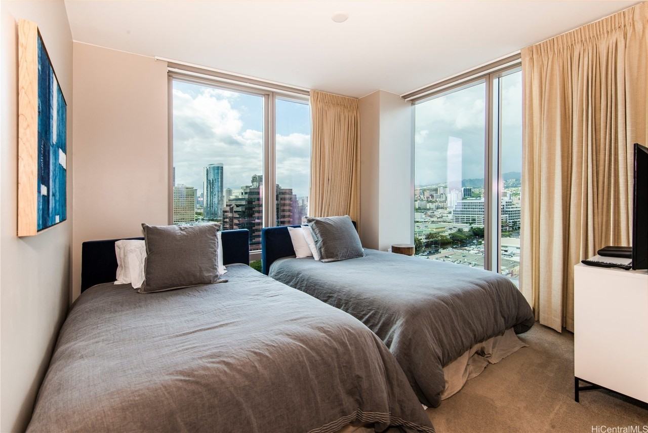 1555 Kapiolani Blvd Apt 1409 #1409 - Photo 6 of 24