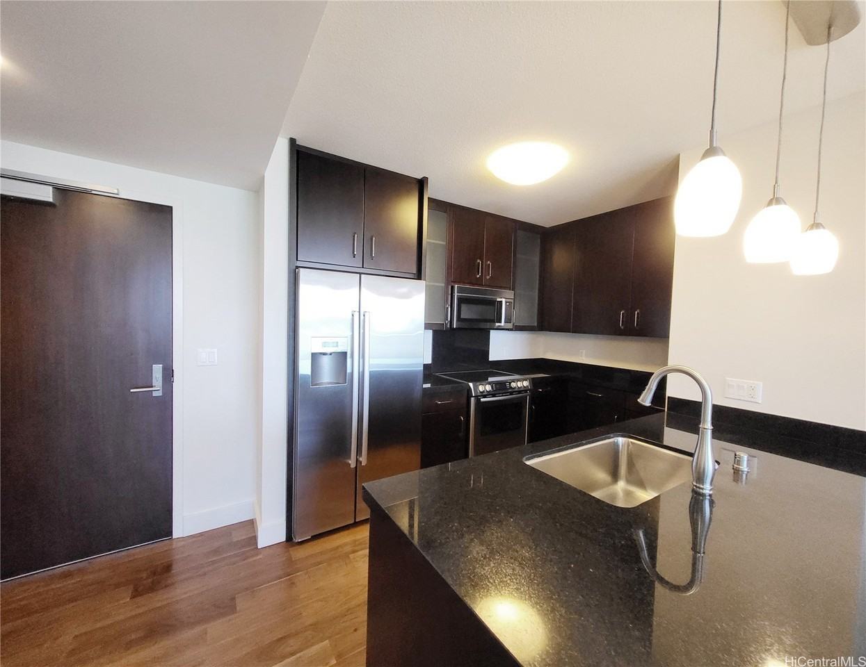 1189 Waimanu St Apt 3102 #3102 - Photo 2 of 25