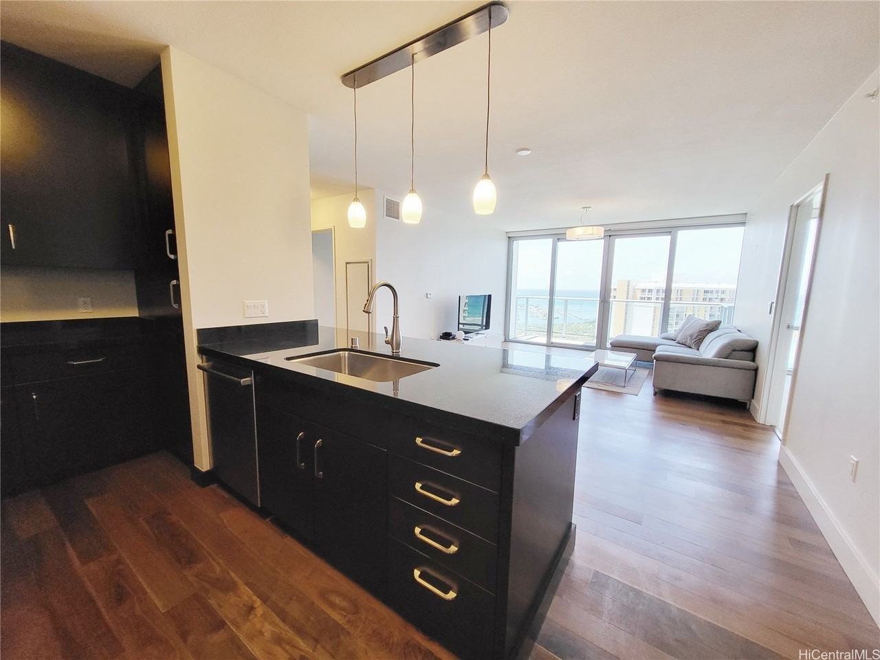 1189 Waimanu St Apt 3102 #3102 - Photo 3 of 25