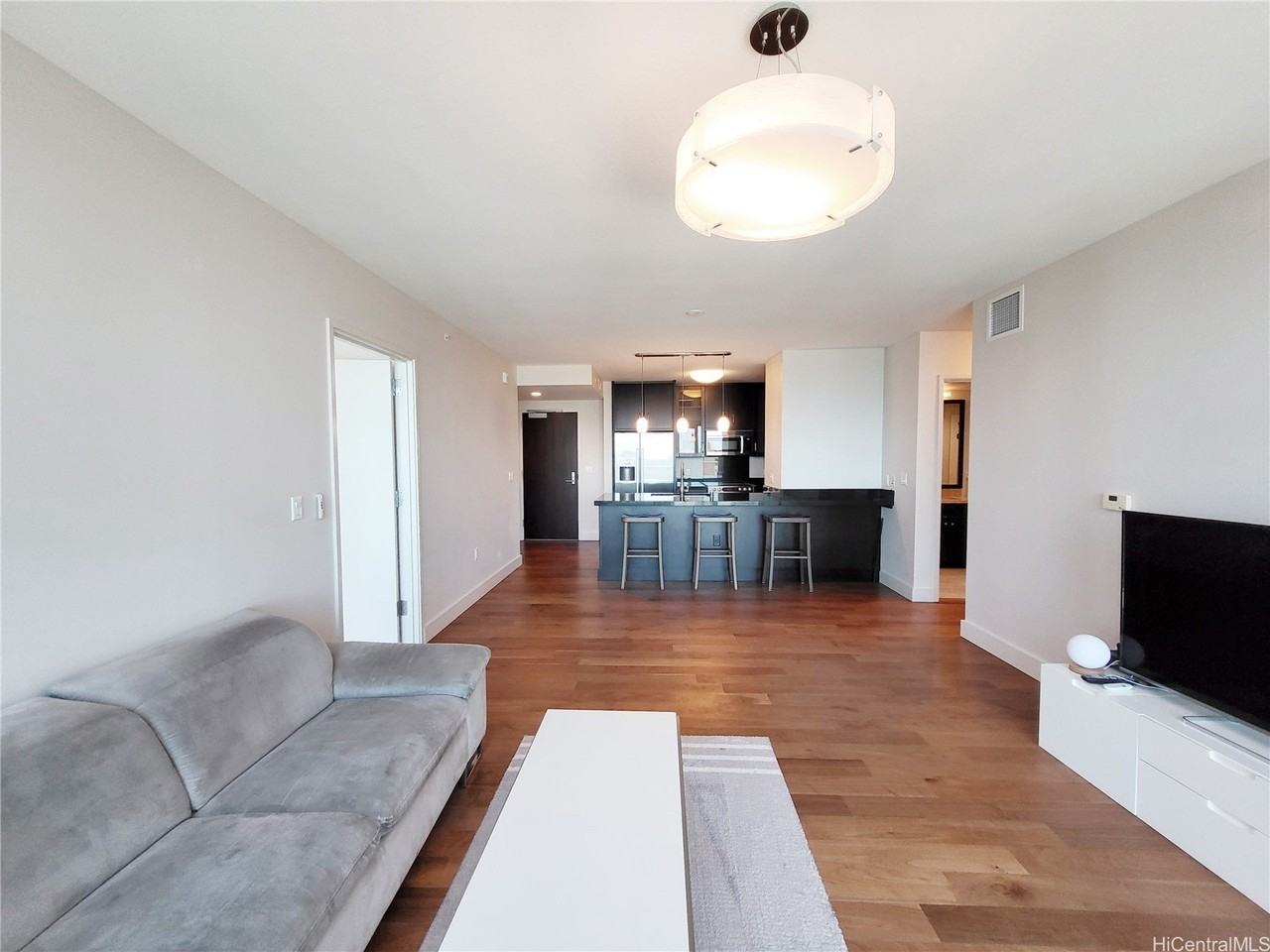 1189 Waimanu St Apt 3102 #3102 - Photo 5 of 25