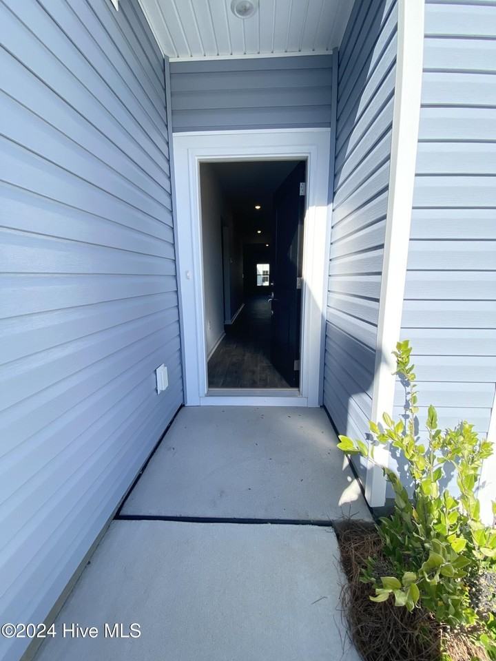 1052 Silverfish Pl Nw - Photo 2 of 28