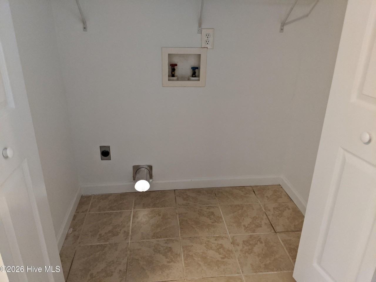 232 Dixie Ave - Photo 7 of 16