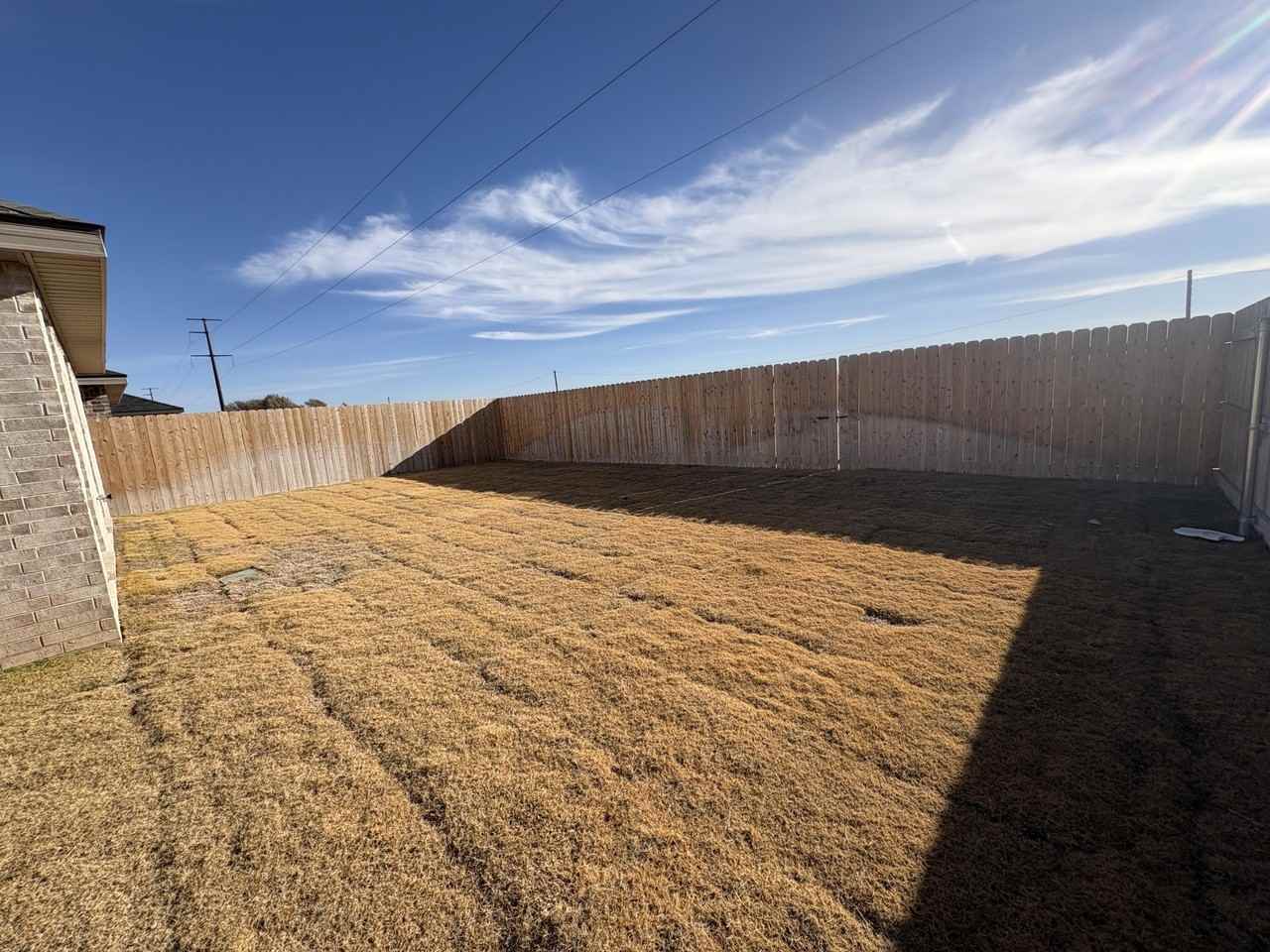 8607 29th St - Photo 4 of 21