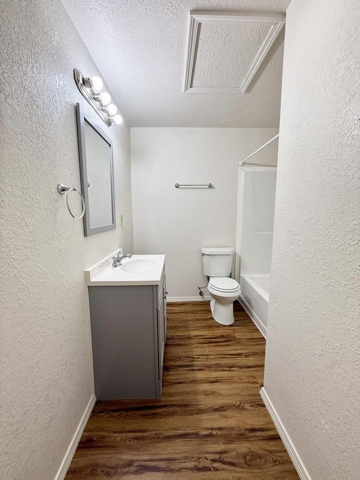 1912 25th St Unit C #C - Photo 6 of 9