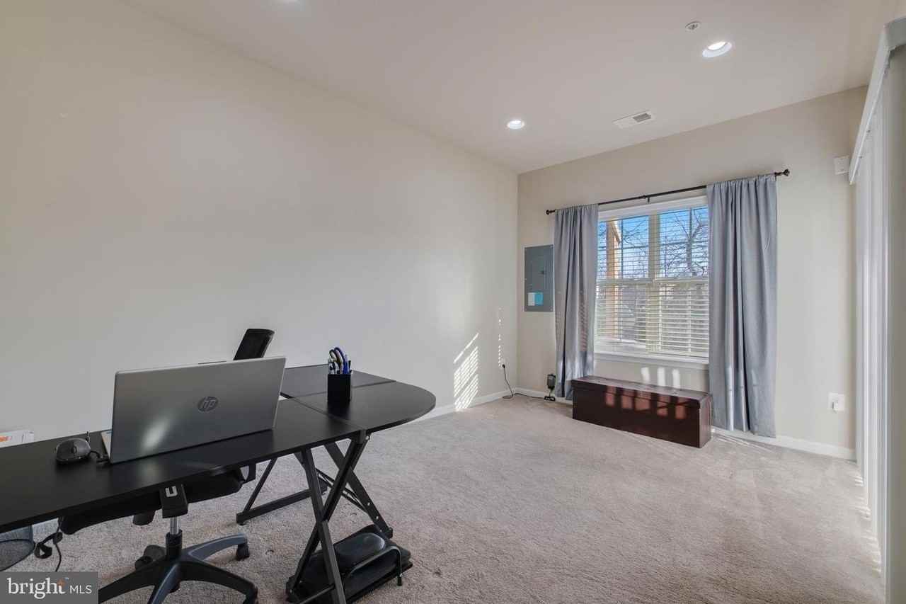 4236 Winding Waters Ter - Photo 7 of 50