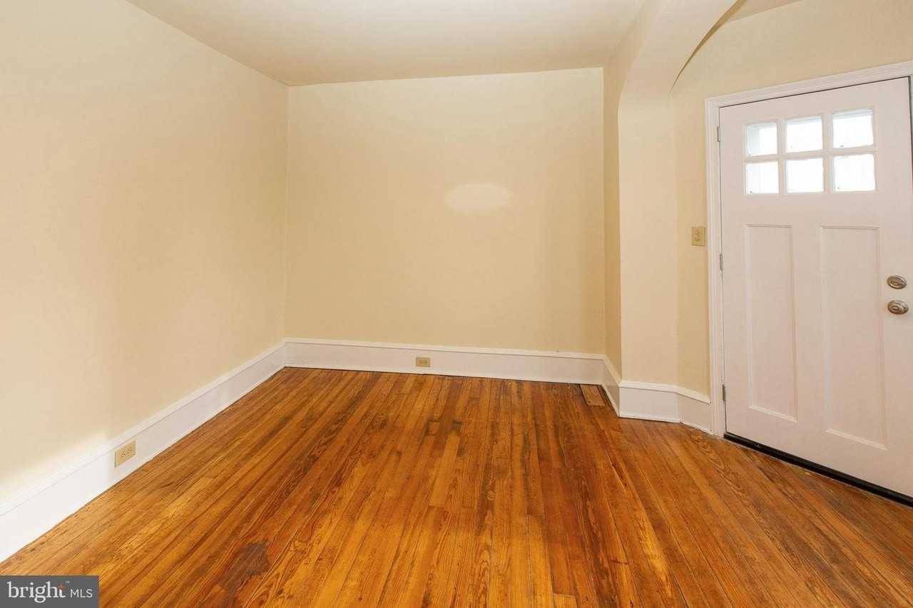 427 E Main St ## 2 - Photo 5 of 18