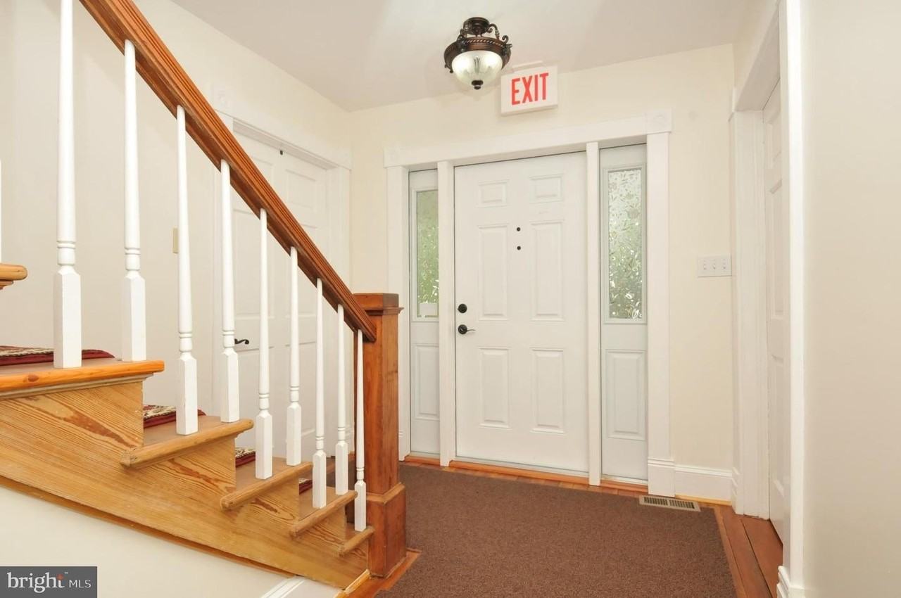 8272 E Main St - Photo 3 of 18