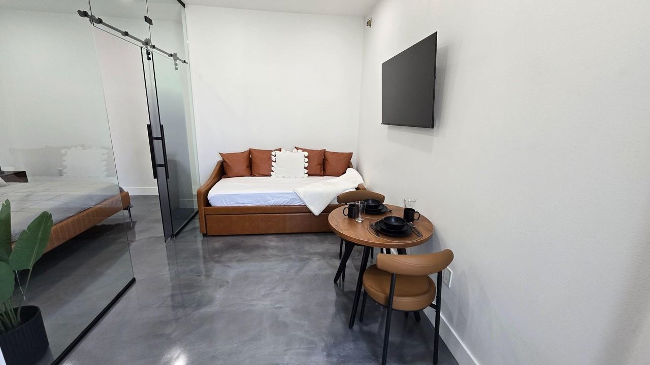 Barberry Dr - Photo 3 of 7