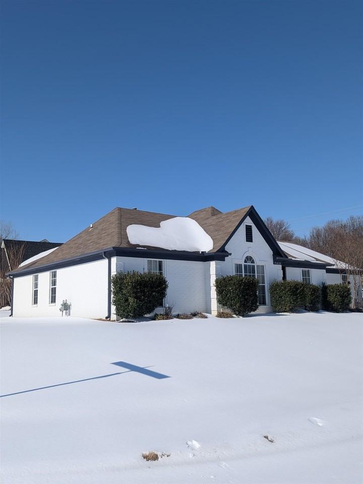 9410 Garden Woods Dr - Photo 2 of 29