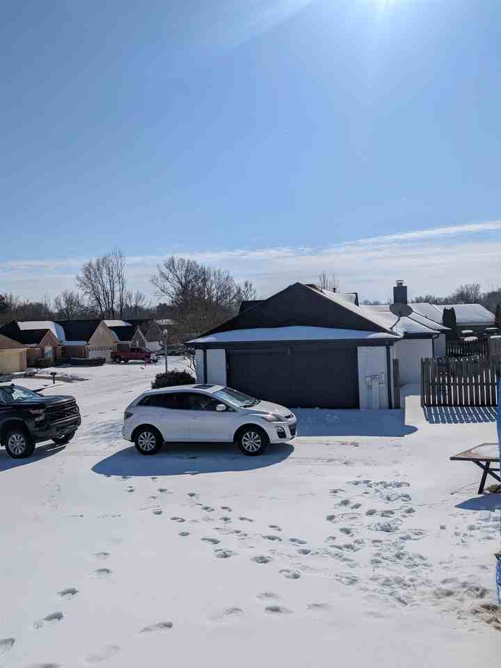 9410 Garden Woods Dr - Photo 4 of 29