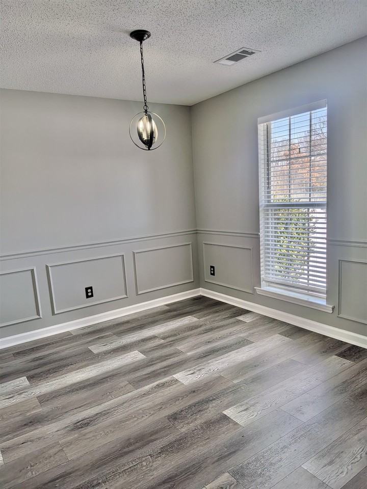 9410 Garden Woods Dr - Photo 5 of 29