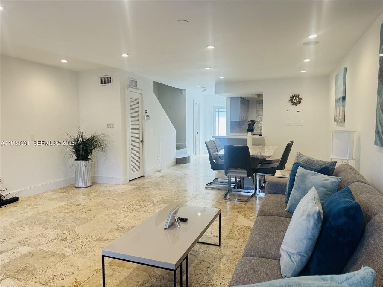 1987 Ne 123rd St - Photo 7 of 18