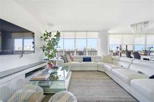 featured image of 1000 W Island Blvd #2806