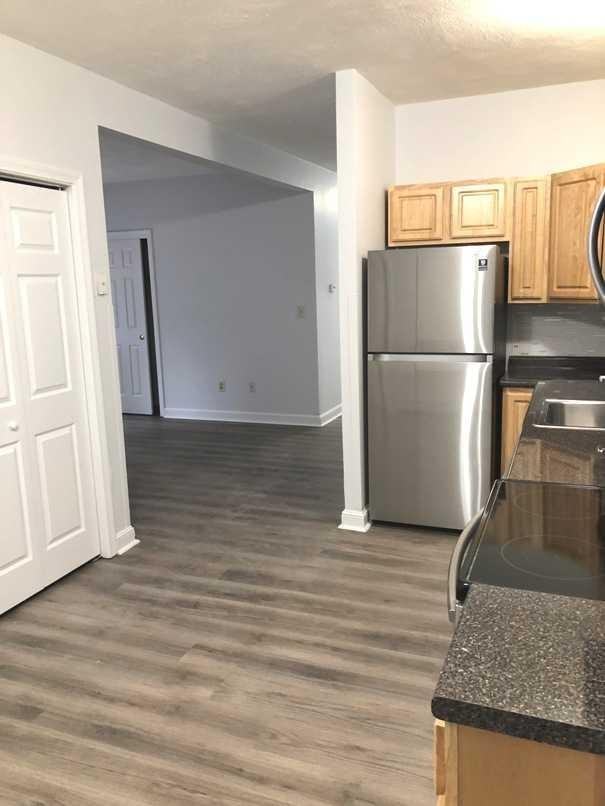 122 Berkshire St - Photo 3 of 10