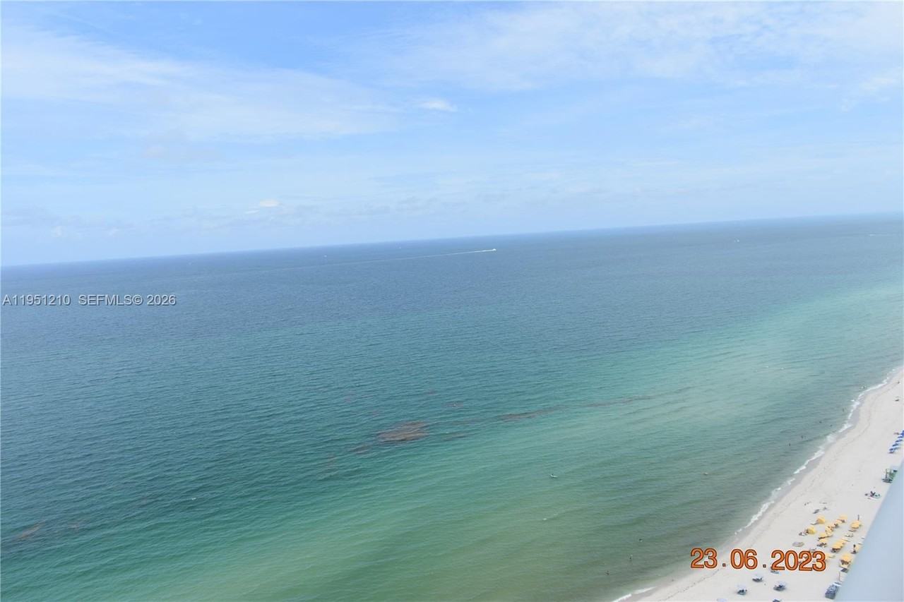 6365 Collins Ave #3102 - Photo 3 of 23