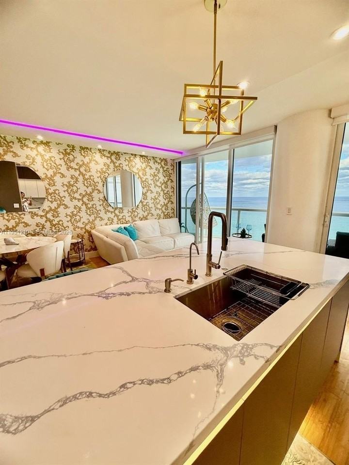 6365 Collins Ave #3102 - Photo 7 of 23