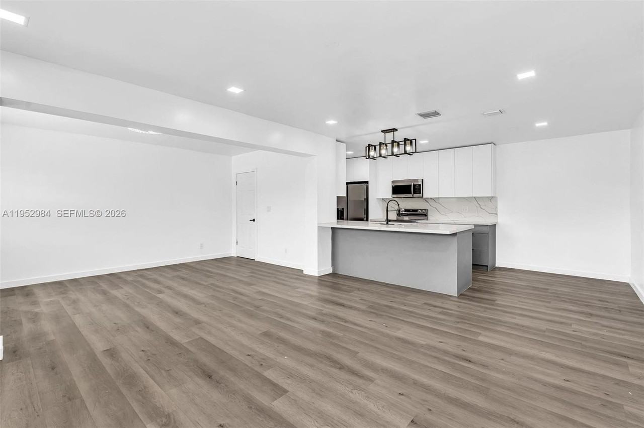 7041 Raleigh St #B - Photo 6 of 43