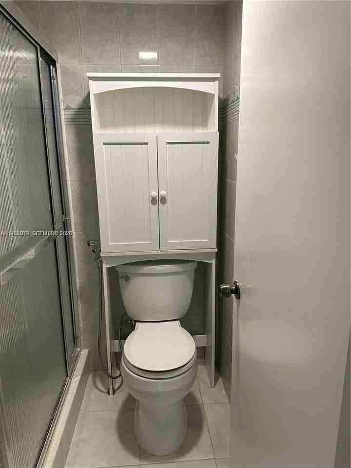 1200 Sw 124th Ter #202O - Photo 7 of 11