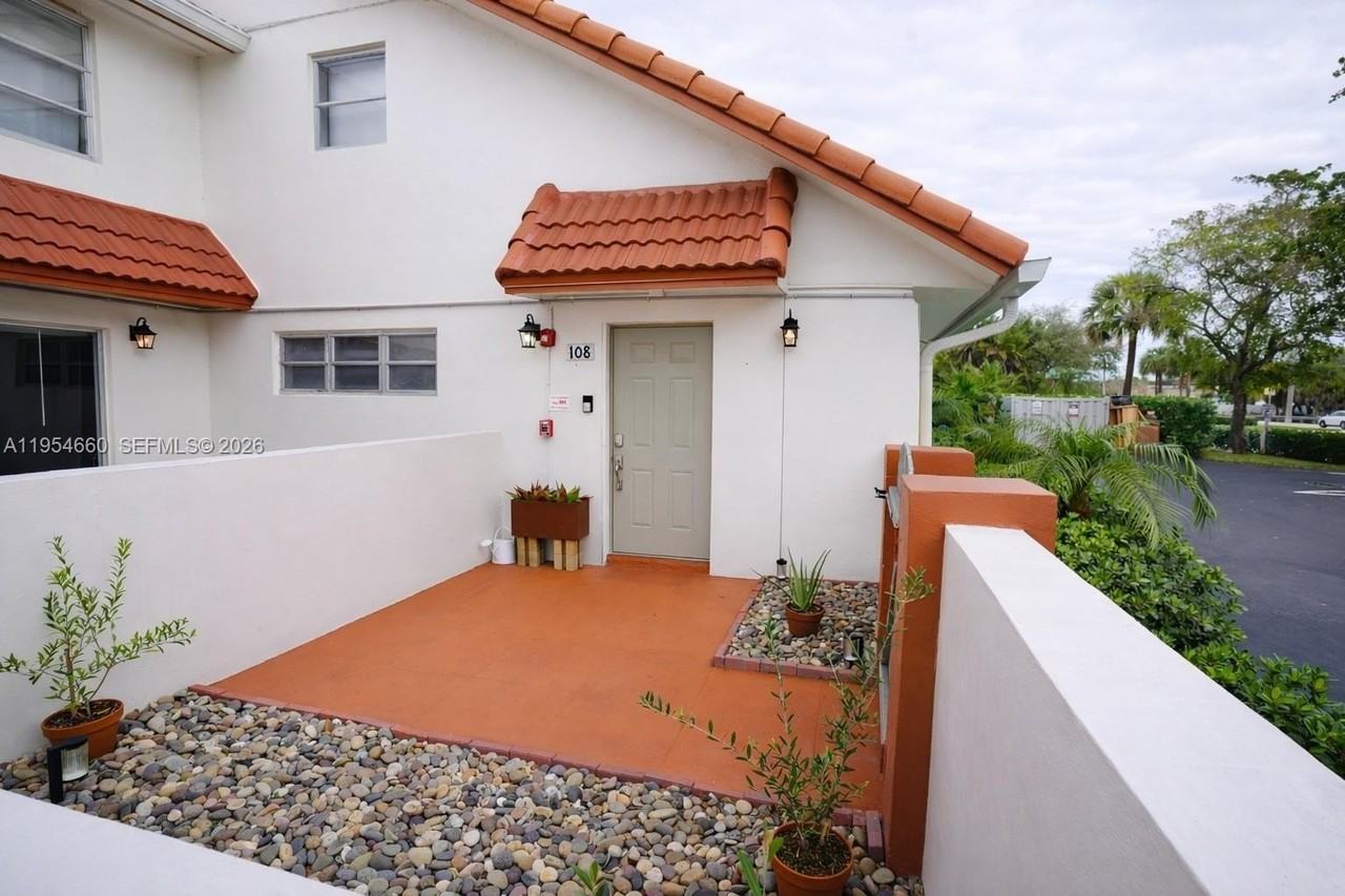 3200 Coral Springs Dr #108 - Photo 4 of 23