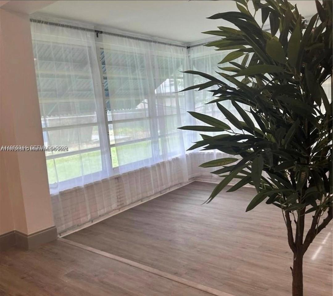 2500 Ne 181st St #0 - Photo 5 of 10