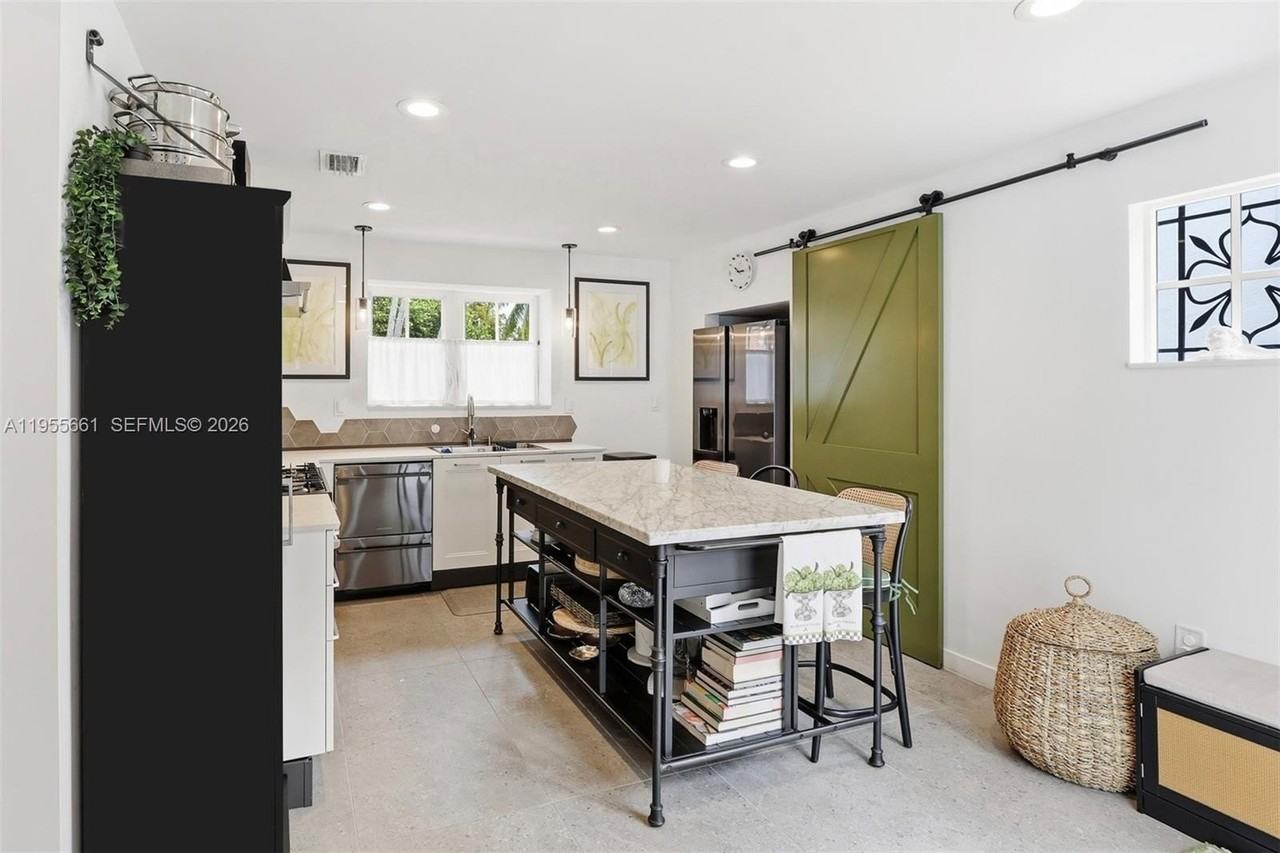 4108 Palmarito St - Photo 7 of 26