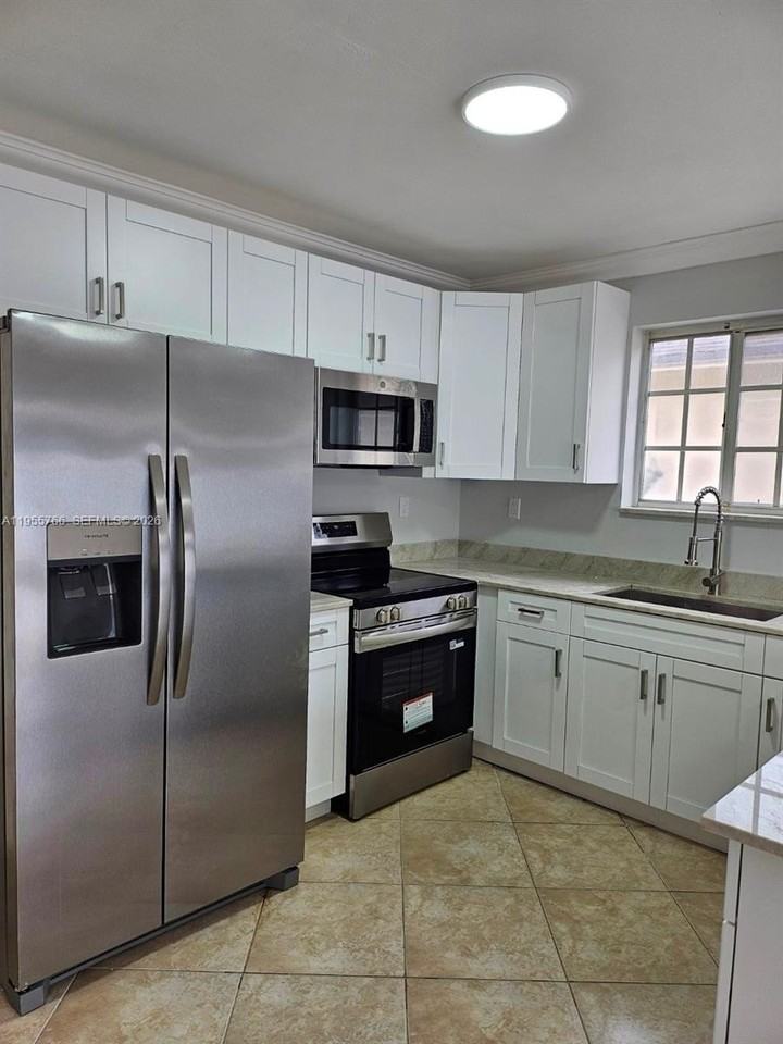 16150 Sw 138th Ct #0 - Photo 3 of 10
