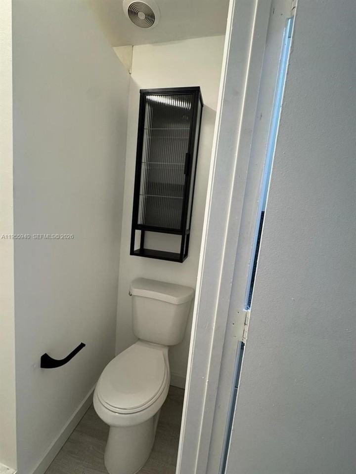 624 Mokena Dr - Photo 7 of 8