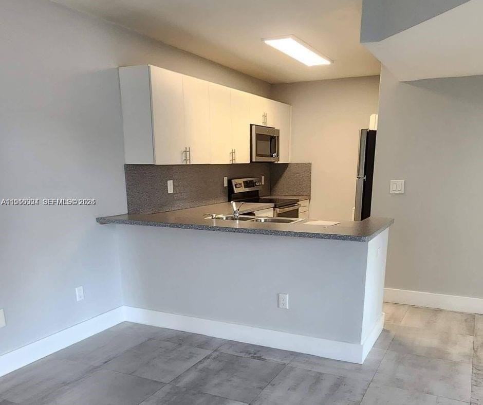 15354 Sunset Dr #31-11 - Photo 7 of 38