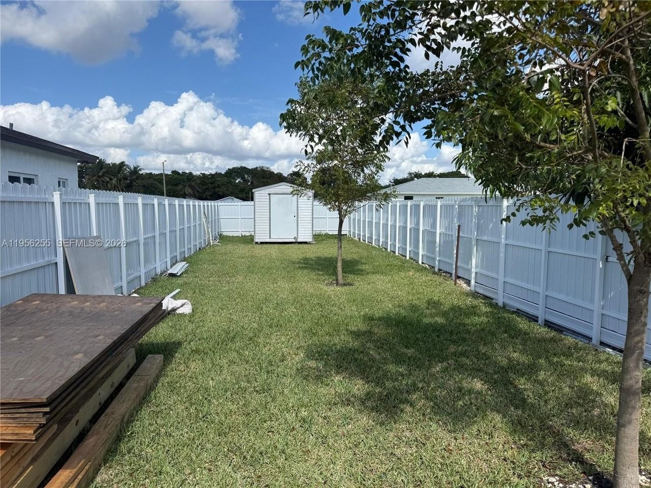 12049 Sw 213th St #12049 - Photo 4 of 14