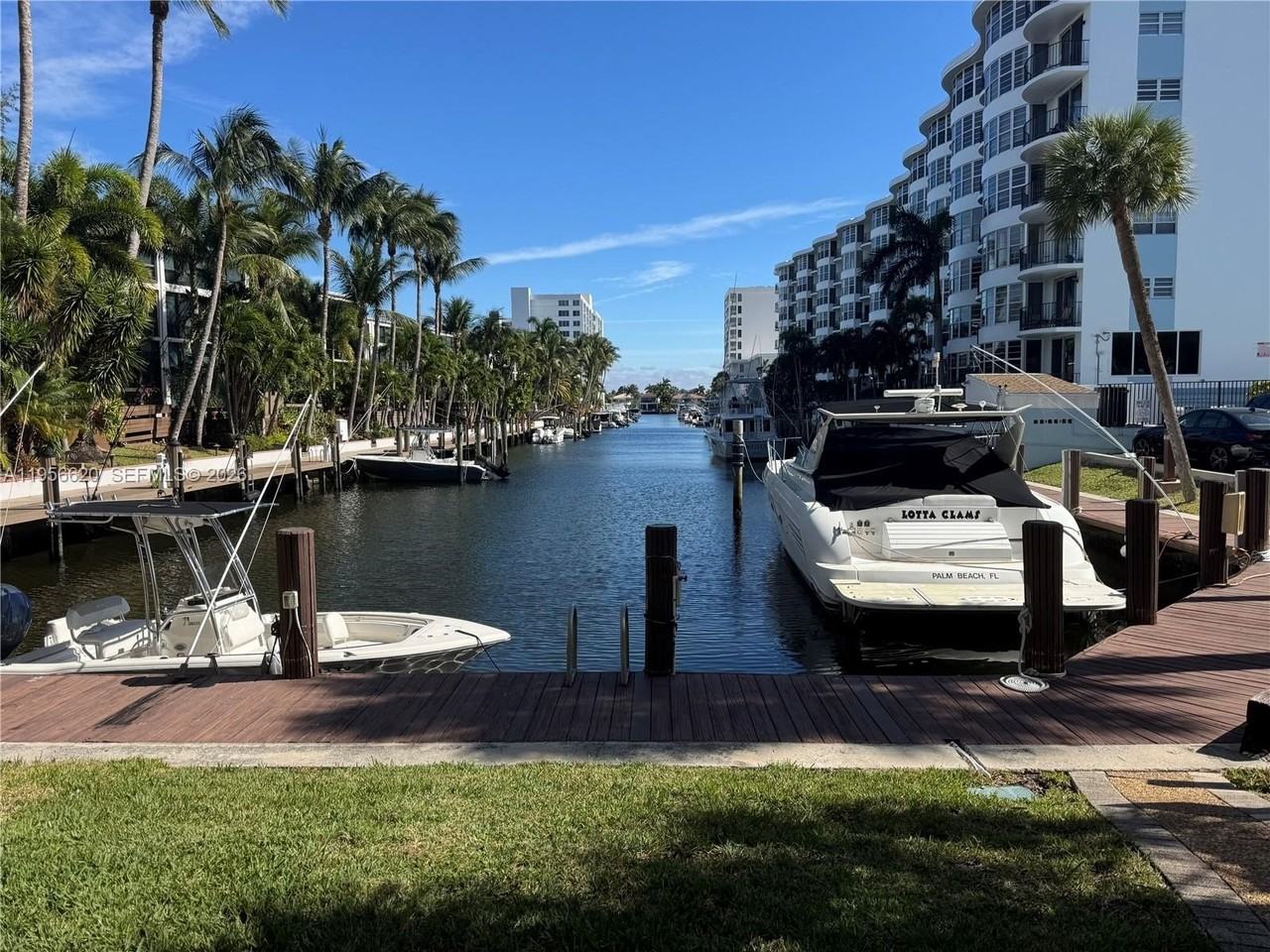 4800 Bayview Dr #206 - Photo 6 of 31