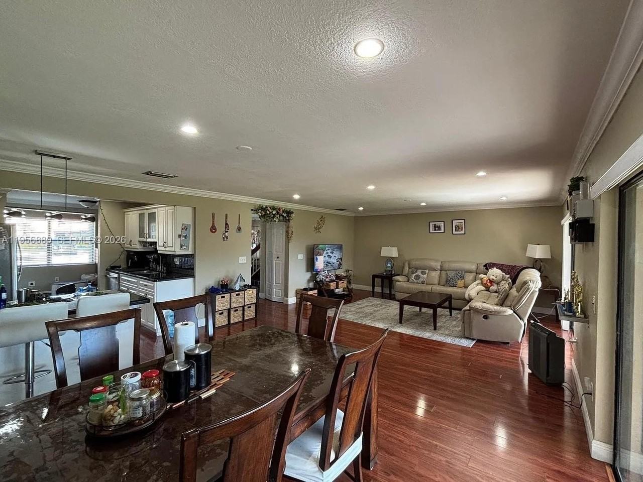 232 Lakeside Cir - Photo 7 of 13