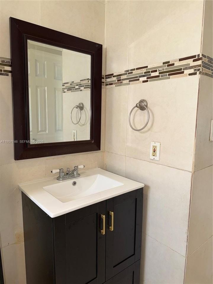 8712 Nw 108th Ln #8712 - Photo 7 of 20