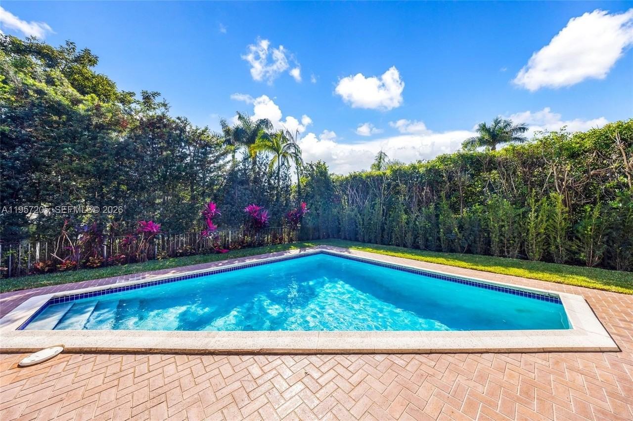 301 Isla Dorada Blvd - Photo 4 of 50