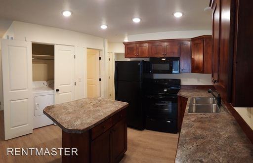 896 Everette Pl - Photo 3 of 21