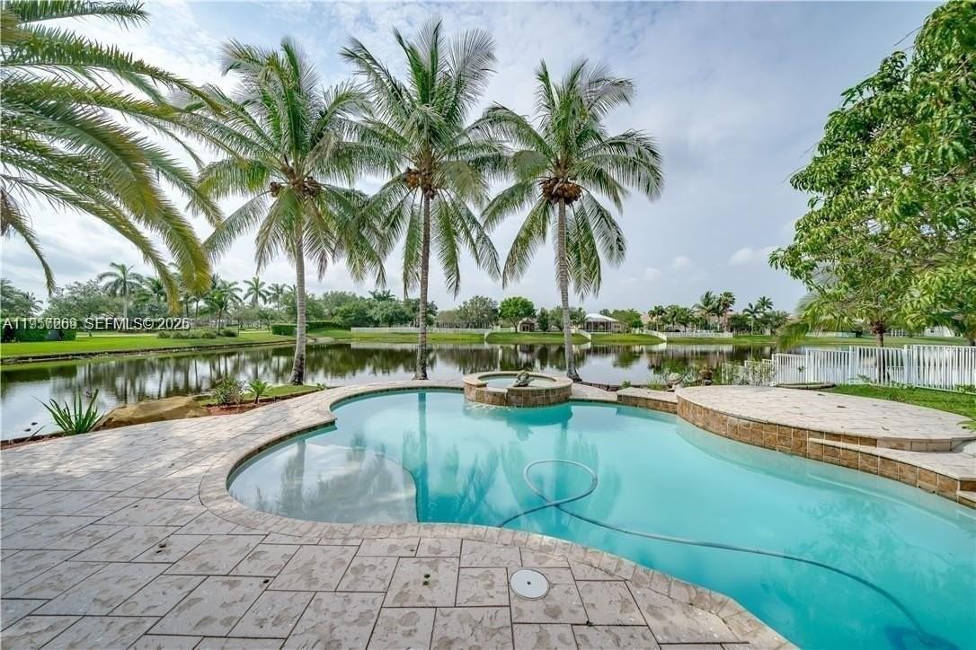 14300 Nw 16th St #14300 - Photo 4 of 40