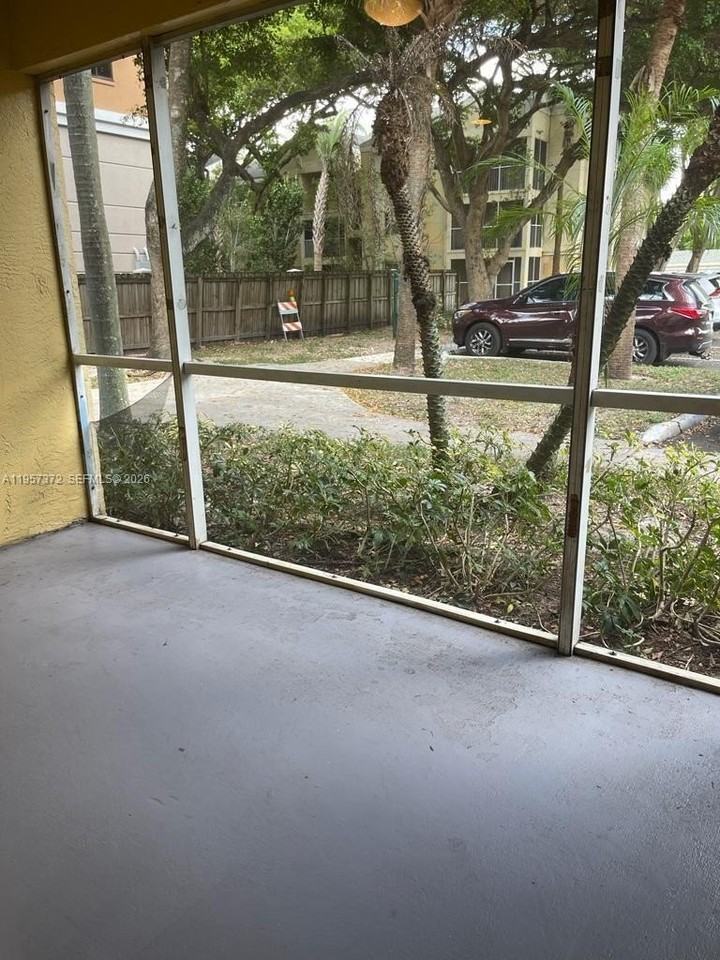 5628 Rock Island Rd #178 - Photo 7 of 10