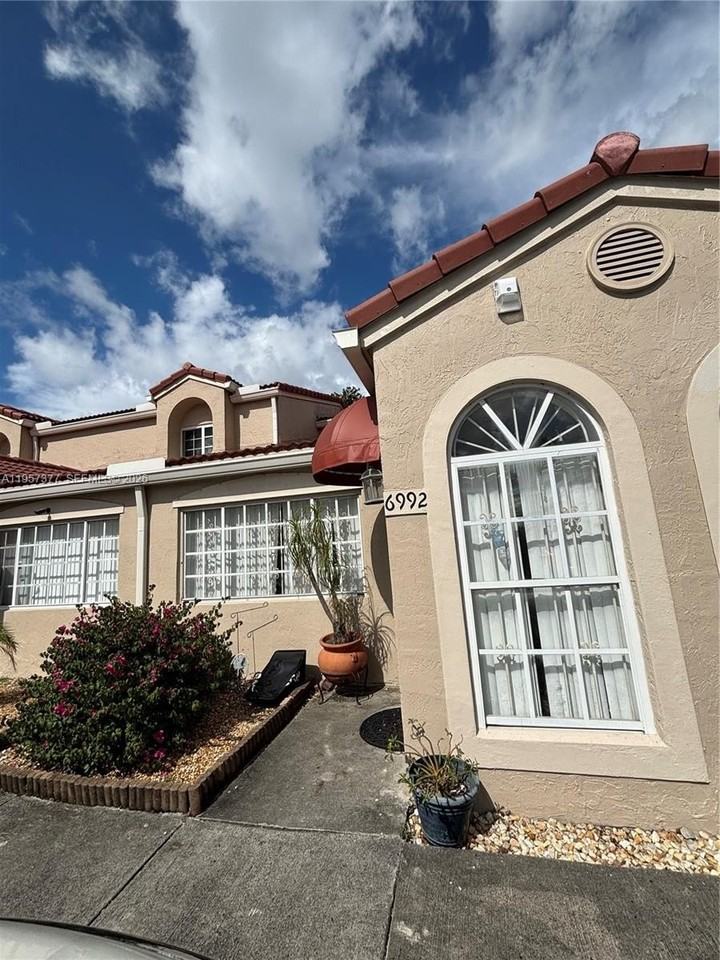 6992 Nw 166th Ter #1704 - Photo 3 of 3