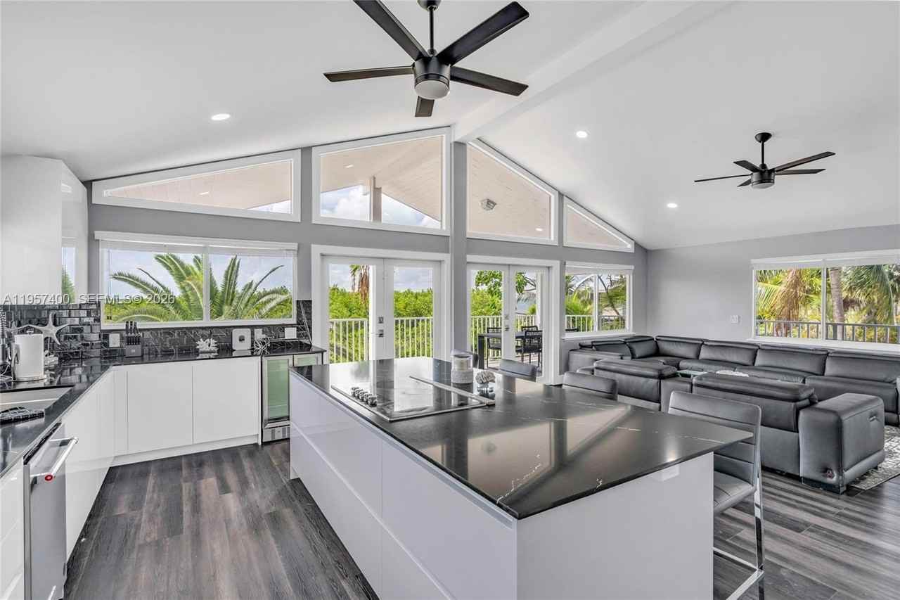 90 N Bounty Ln #90 - Photo 3 of 39