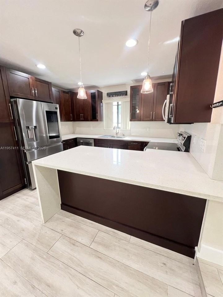 2726 Sw 19th Ter #2726 - Photo 7 of 50