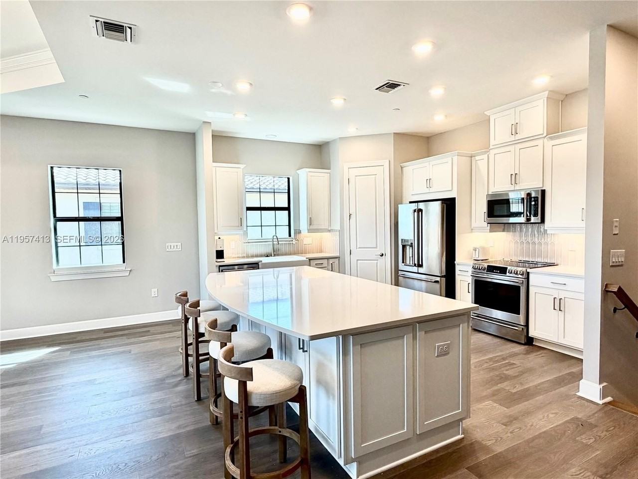 15323 Lucerna St #204 - Photo 2 of 20