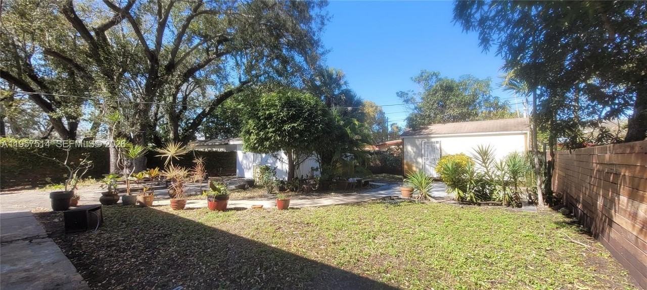 875 Ne 130th St #0 - Photo 7 of 7