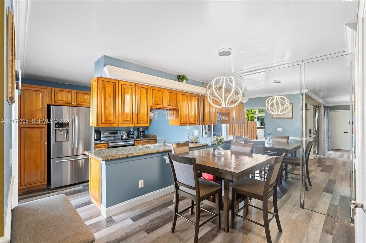 1600 Coral Ave #1600 - Photo 6 of 14