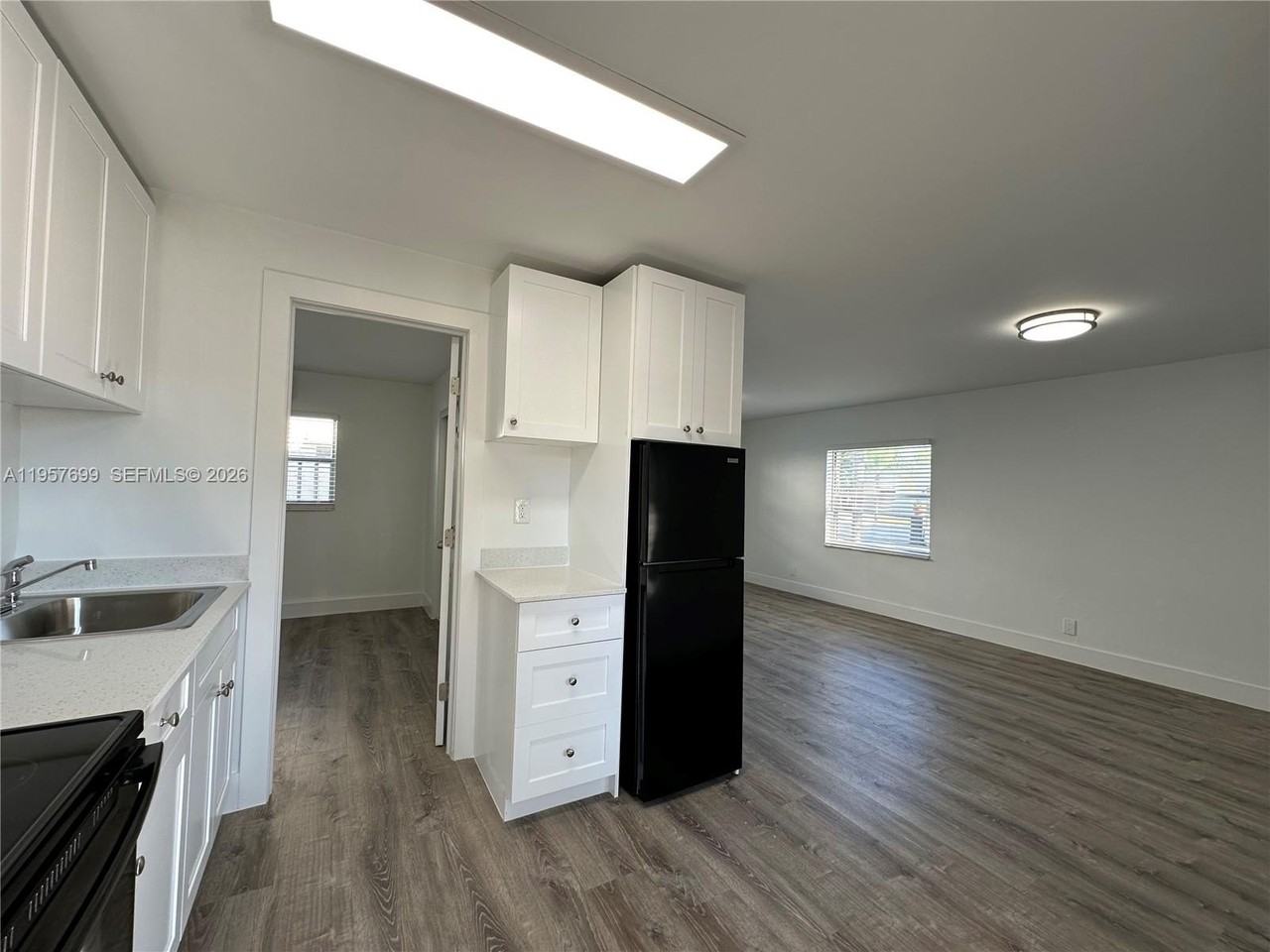 1409 N Dixie Hwy #1 - Photo 5 of 20