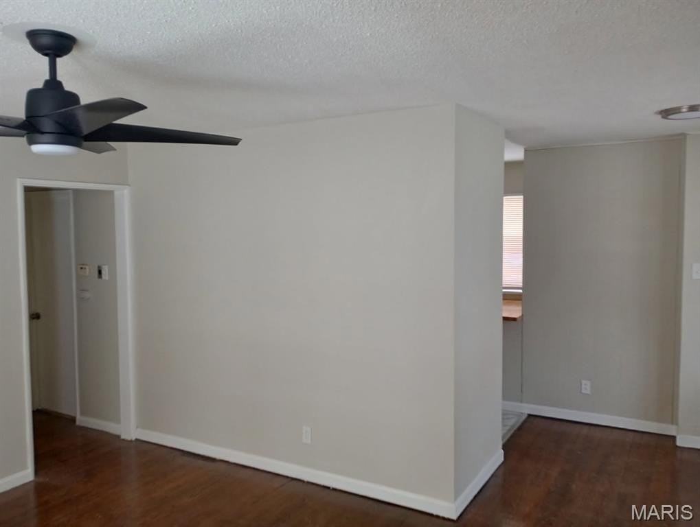 9725 Medford Dr - Photo 2 of 8